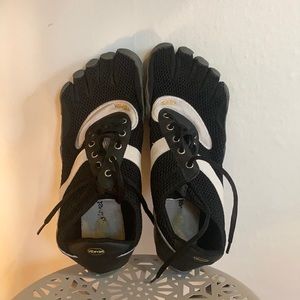 Vibram 5 Fingers Shoes